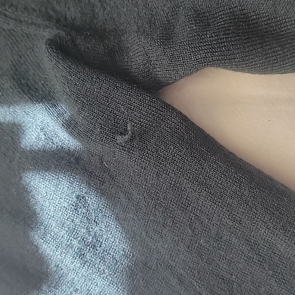 Wool sweater - Picture 2 of 11